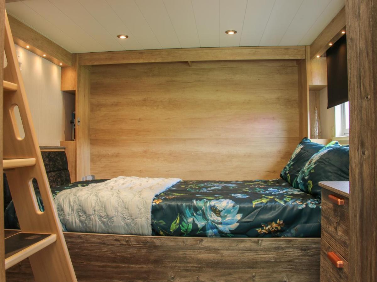 Jacob'S Meadow Pod 2 Villa Шрусбъри Екстериор снимка