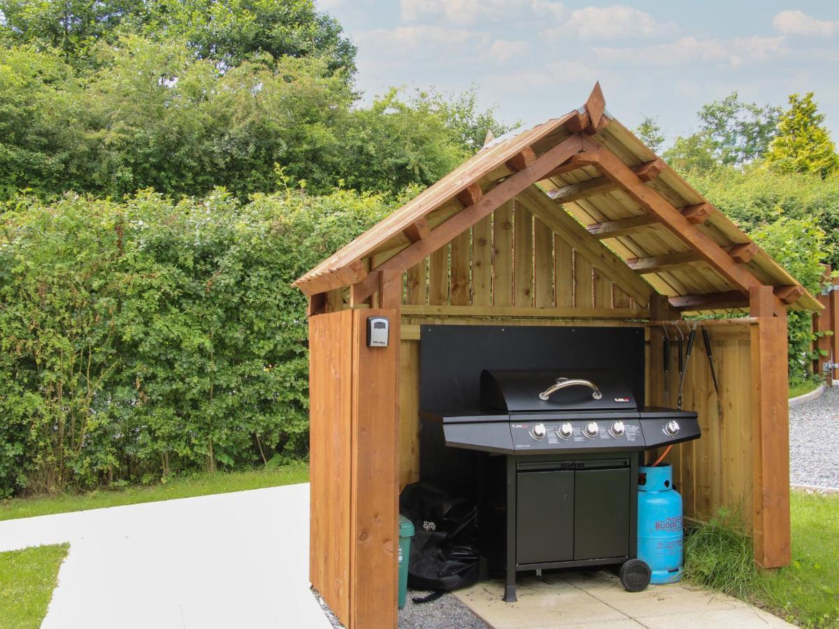 Jacob'S Meadow Pod 2 Villa Шрусбъри Екстериор снимка